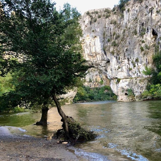 Le Cottage Ailhon المظهر الخارجي الصورة